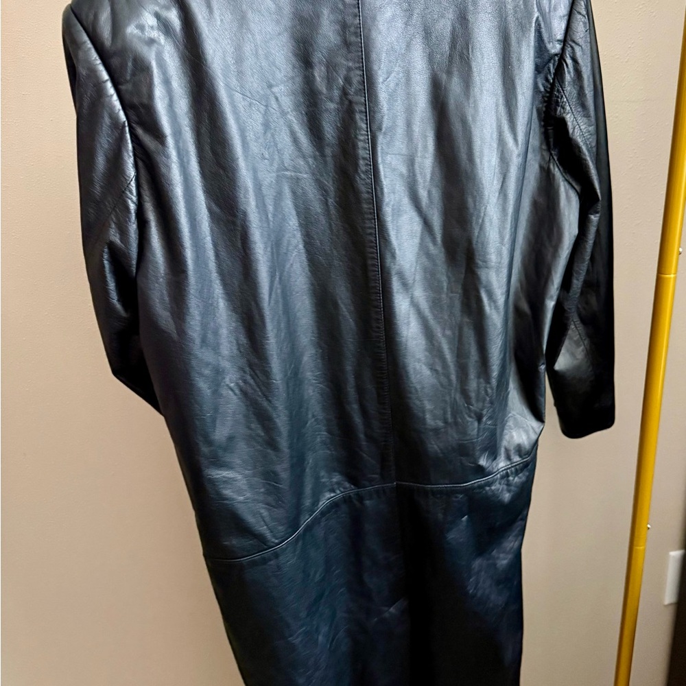 Vintage 90s G-III Black Leather Trench Coat Minimalist Longline L - Picture 4 of 7